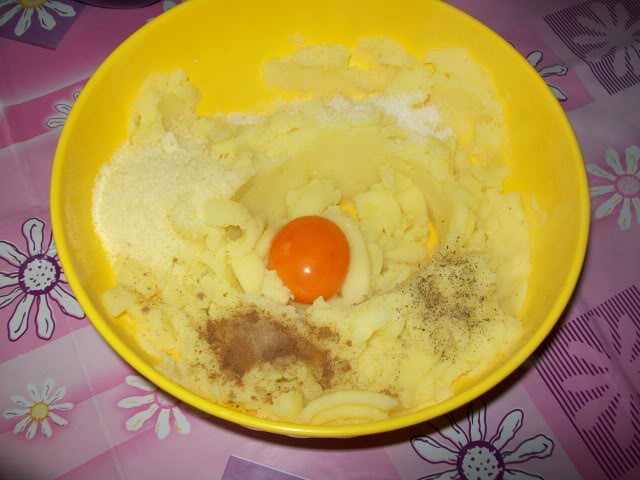 Bilute_de_cartofi_cu_inima_de_mozzarella_5