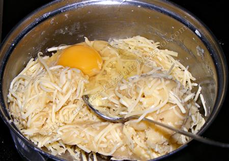 Bulete_cu_cascaval_la_cuptor_7
