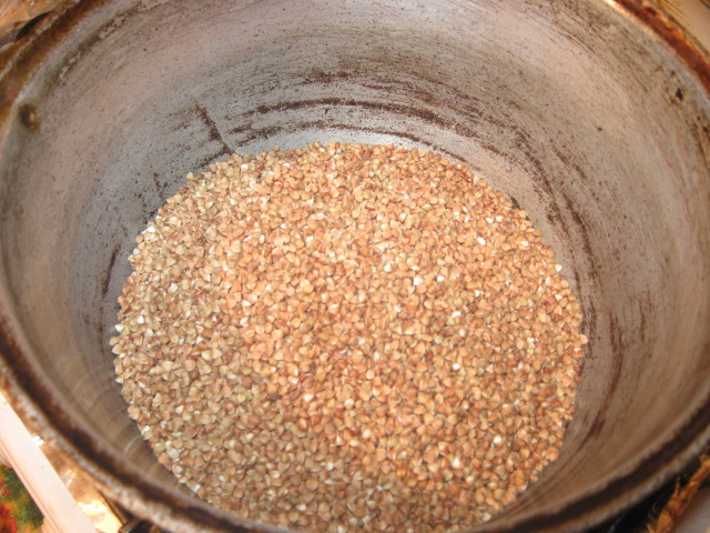 Chisca_cu_hrisca_-_caltabos_de_Bucovina_5