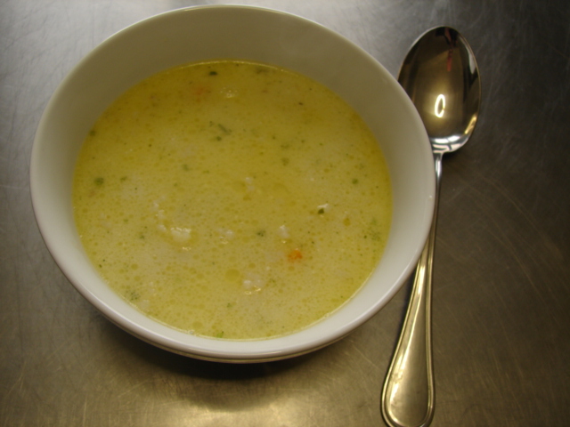 Ciorbita_de_conopida_cu_piept_de_pui_2